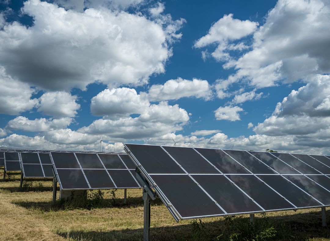 Napkövető napelemek